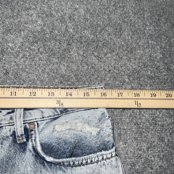 Free People Jeans Womens Size 32  Blue Acid Wash 80's Straight distressed patch - Picture 4 of 12